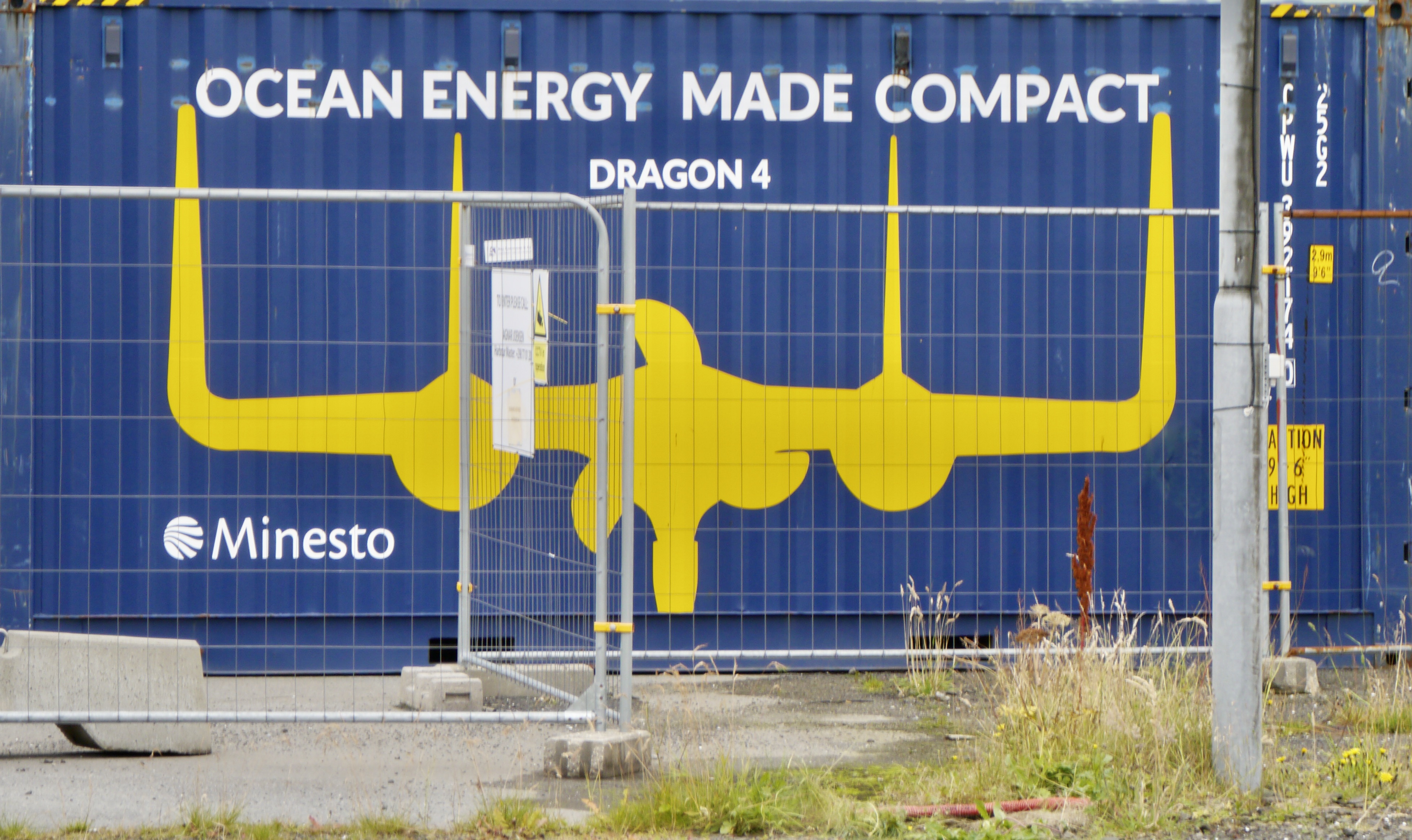 Minesto-Container &bdquo;Dragon 4&ldquo; am Standort in Vestmanna, Färöer Inseln